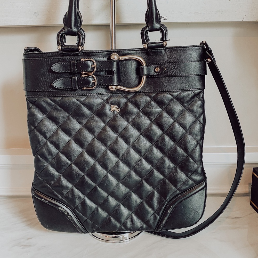 BURBERRY AUTHENTIC LEATHER BAG